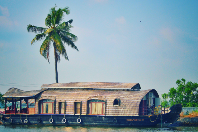 Serene Shores: Kerala Beach Escapade